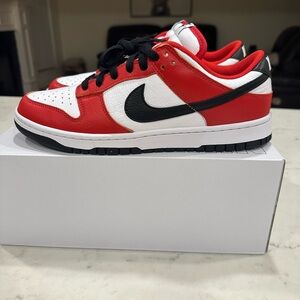 Nike ID Dunks. Chicago 1 Color Way
